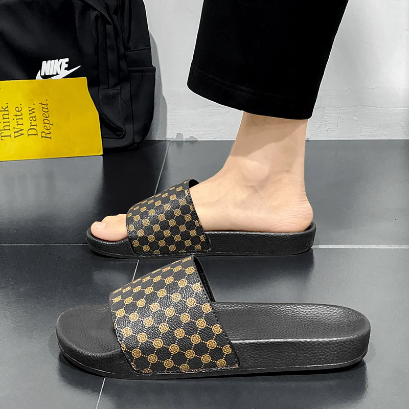 

Men's Round-toed Color-blocked Flat-heeled One-pedal Checkerboard-style Lightweight Large-sized Casual Home Outdoor Slippers