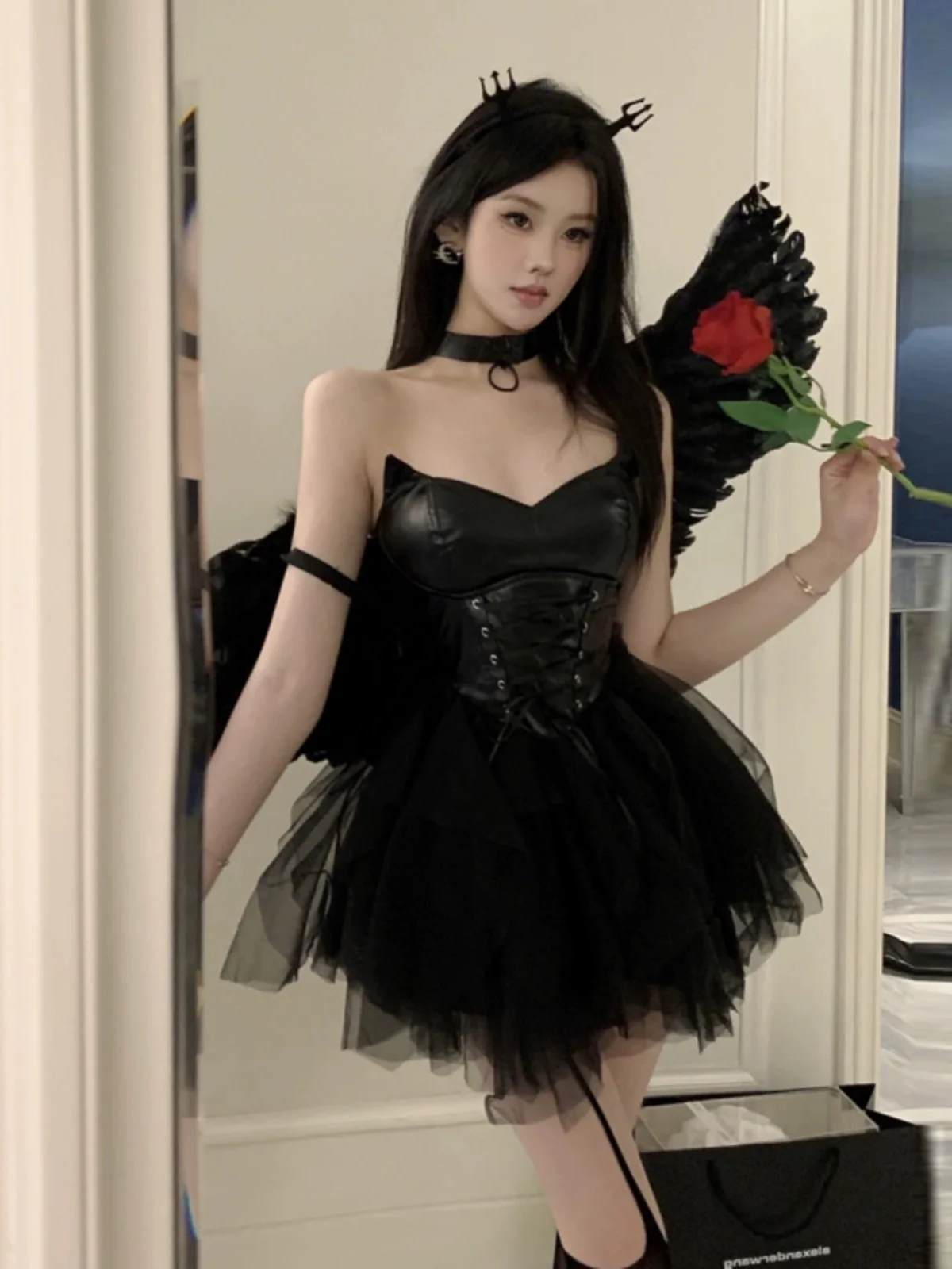 

Sexy Dark Cool Spicy Low Chest Puffy Black Dress Elastic Belted Skirt Trendy Women's Fashion Set Polyester Spring Season