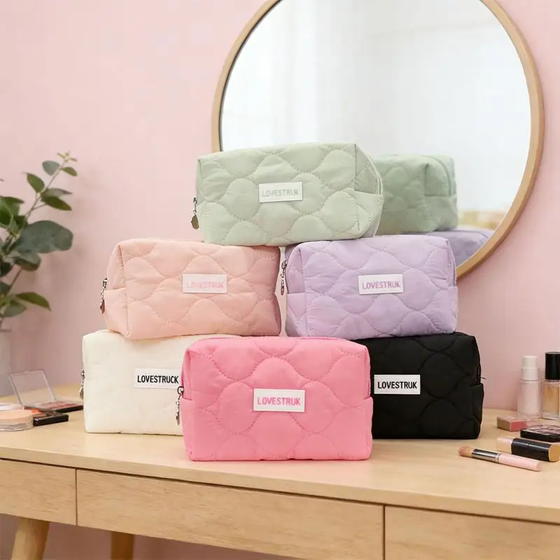 Durable Large Travel Makeup Bag Womens Cosmetic Holder with Zipper Closure for Convenient Packing