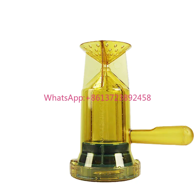 Factory Direct Sale Special Price Foodspark McDonald's KFC High Performance Trigger Salt Shaker (Salt Dispenser) ABS Material 1