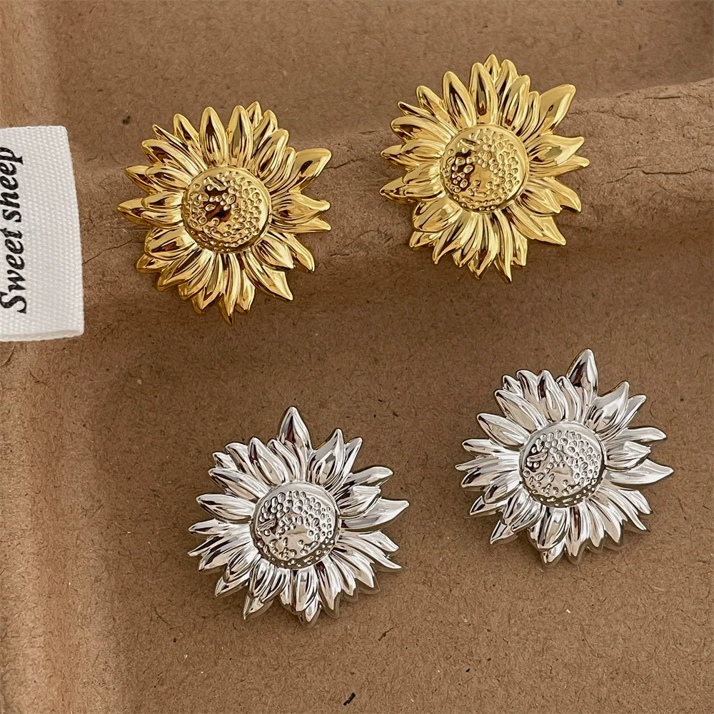 

Kshmir Vintage Metal Irregular Sunflower Stud Earrings for Women European And American Personality Unique Party Jewelry Gifts