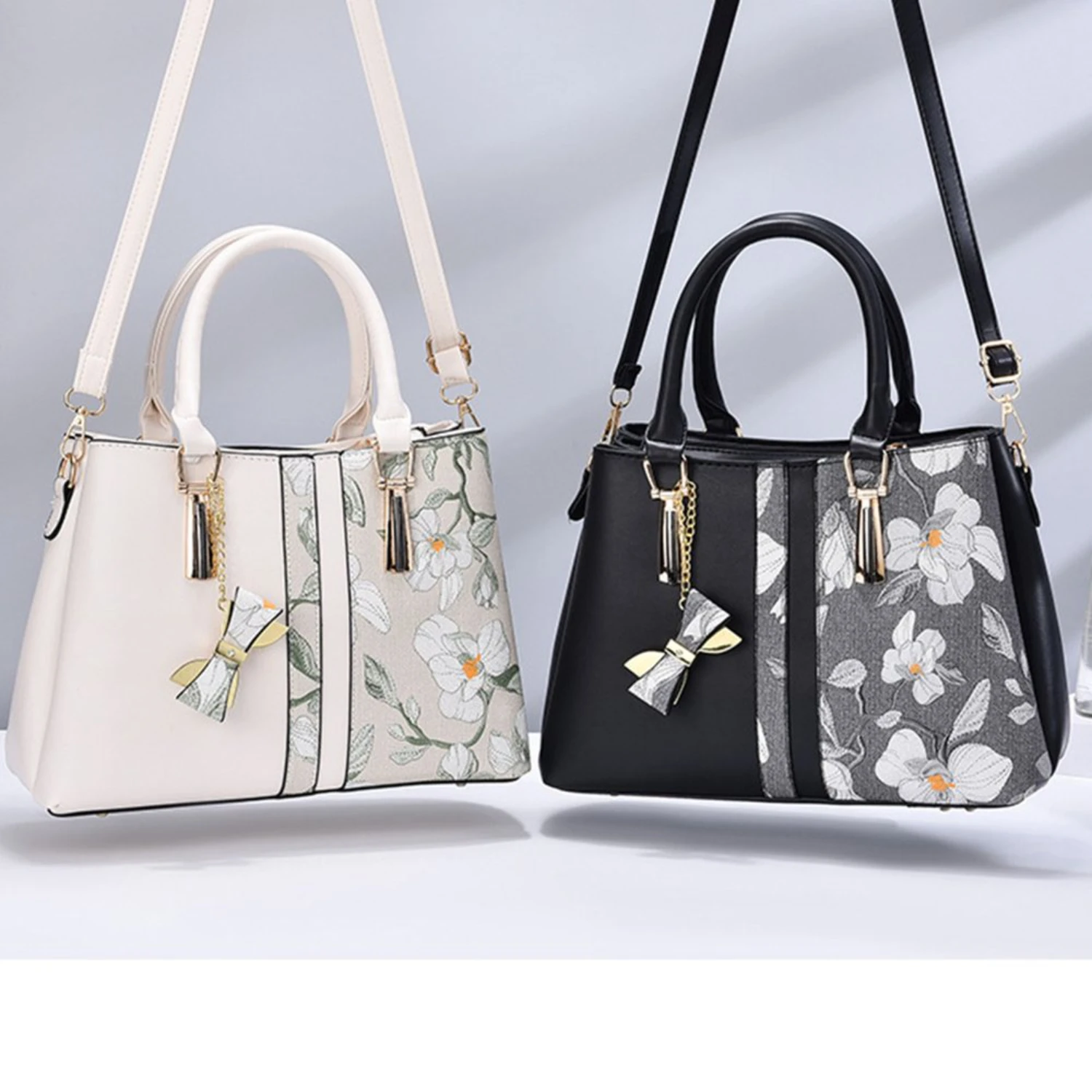 

Embroidered Large Capacity Shoulder Bag for Women - Fashion Handbag