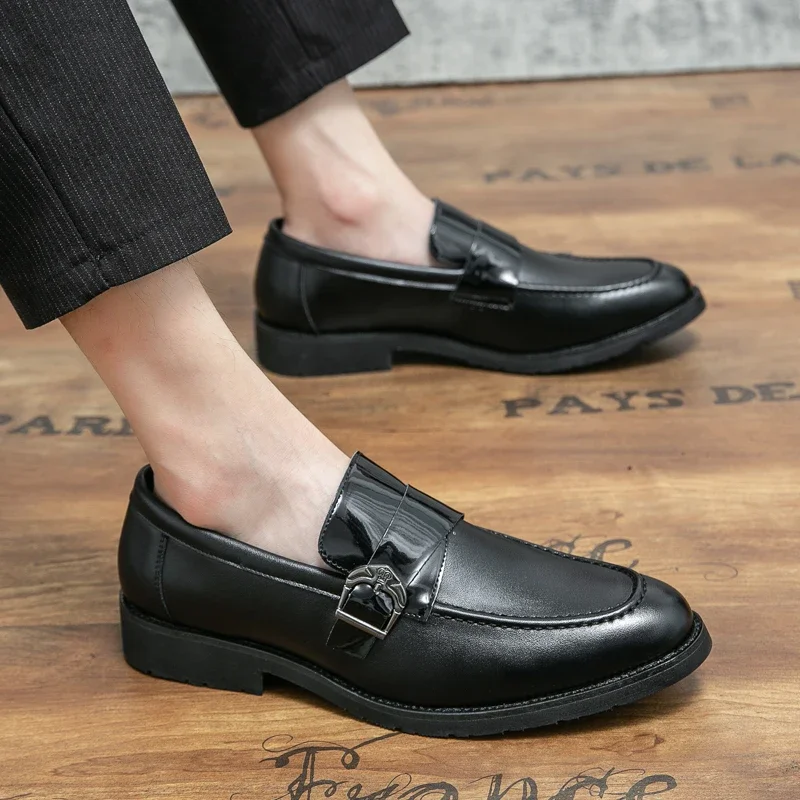 

Shoe for Men Loafers slip on fashion Casual Men Shoes Luxury Leather British Style outdoor formal Soft Shoes men Moccasins