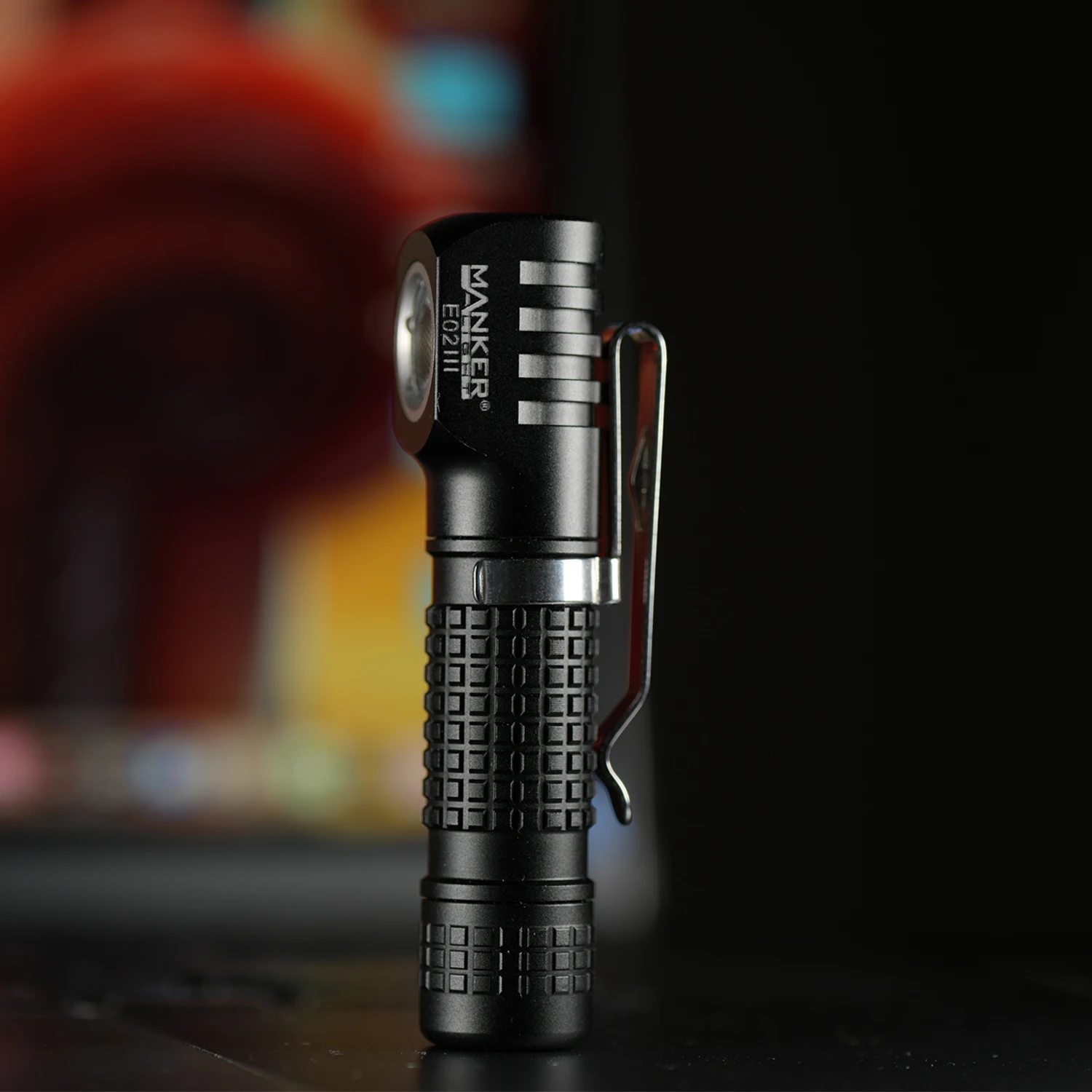 مصباح يدوي مانكرلايت E02 III ب - مراجعة Edc Everyday Carry Gear وسعره