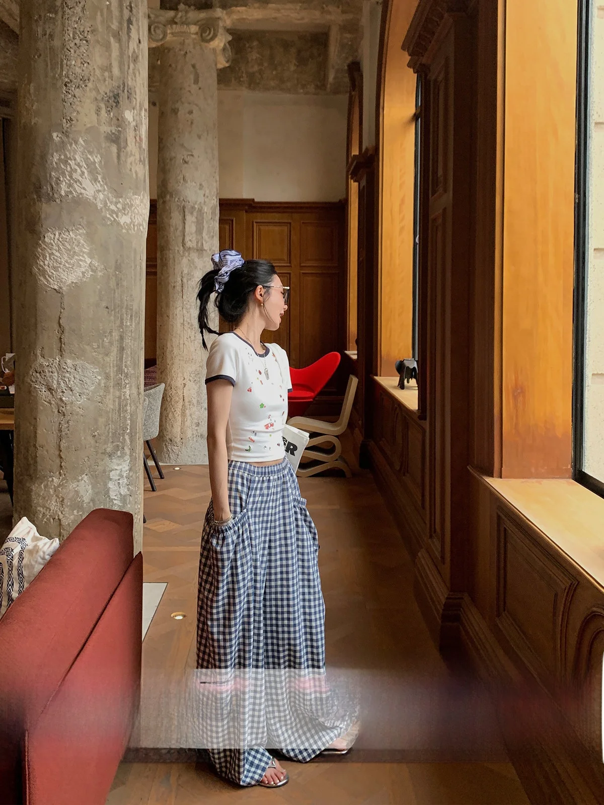 

Женские повседневные брюки в клетку, летние тонкие широкие брюки, прямые брюки свободного покроя длиной до пола, удобные брюки из полиэстера с высокой талией...