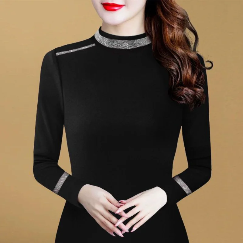 2025 Autumn and Winter High-end Half-high Collar Long-sleeved T-shirt Women Diamond Temperament Age-reducing Bottoming Inner Top