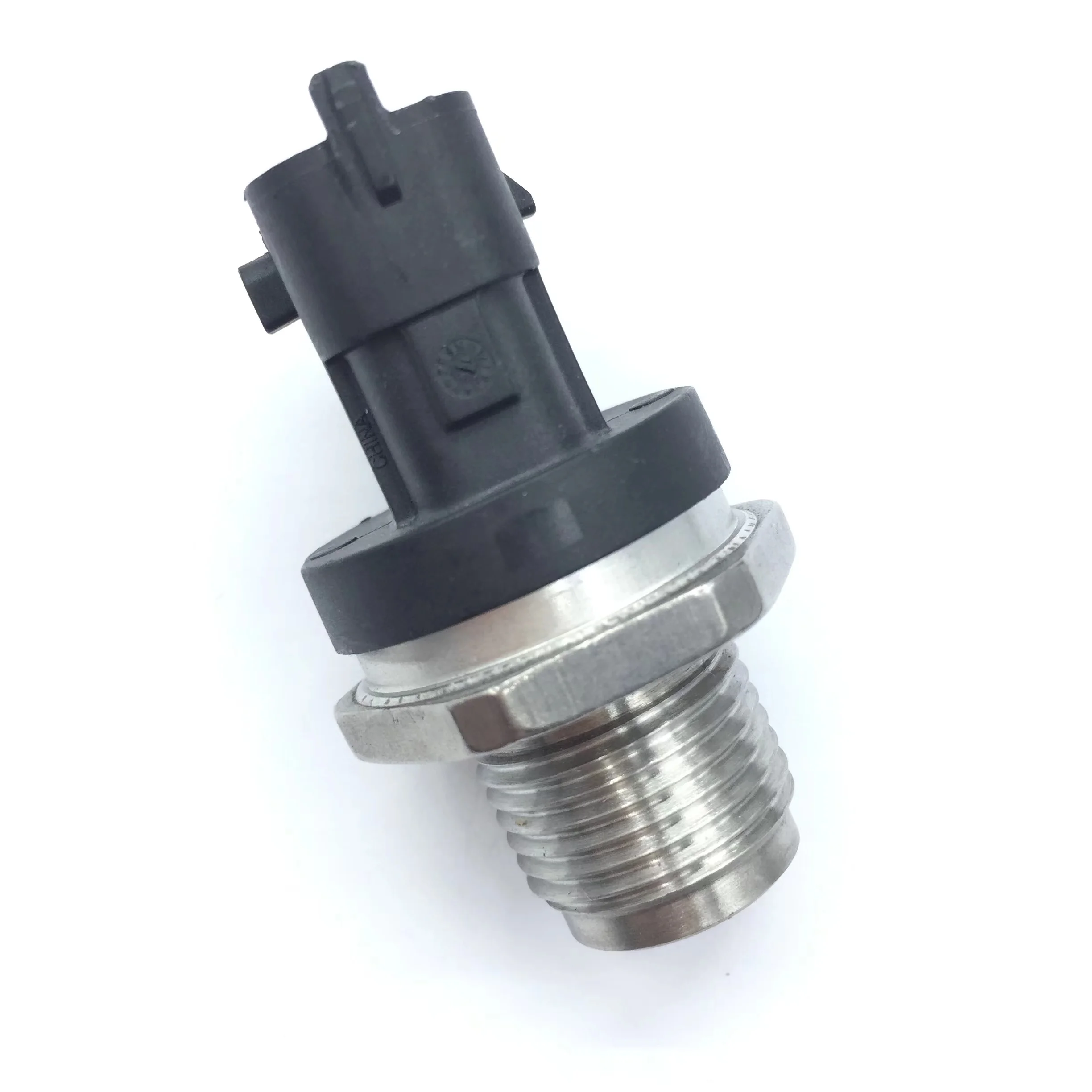 Diesel Common Rail Fuel Pressure Sensor FOR VAUXHALL VIVARO RENAULT TRAFIC NISSAN QASHQAI 1.6 0281006186 0281002851 0281006022