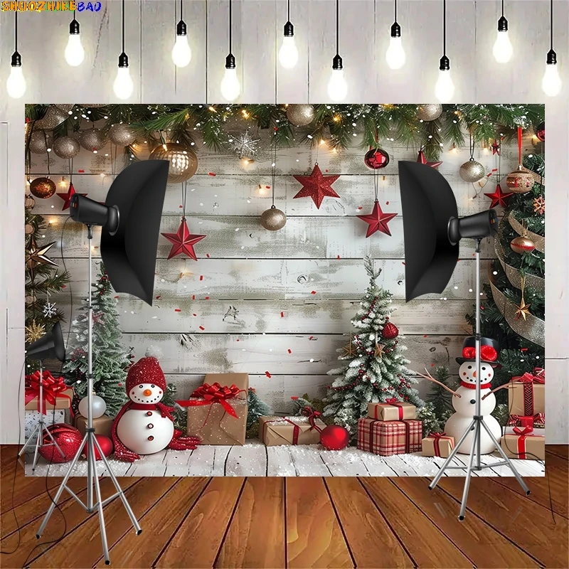 

Christmas Tree With Gift Boxes Photography Backdrops Winter Snow Decorations Wooden Door Fireplace Room Background Props WR-02