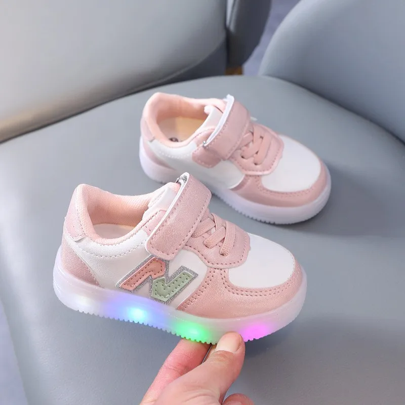 Fashion New Style Children Led Shoes Kids Girls Sneakers Boys Lighting Shoes Girls Casual Shoes Toddler Anti-slip First Walkers