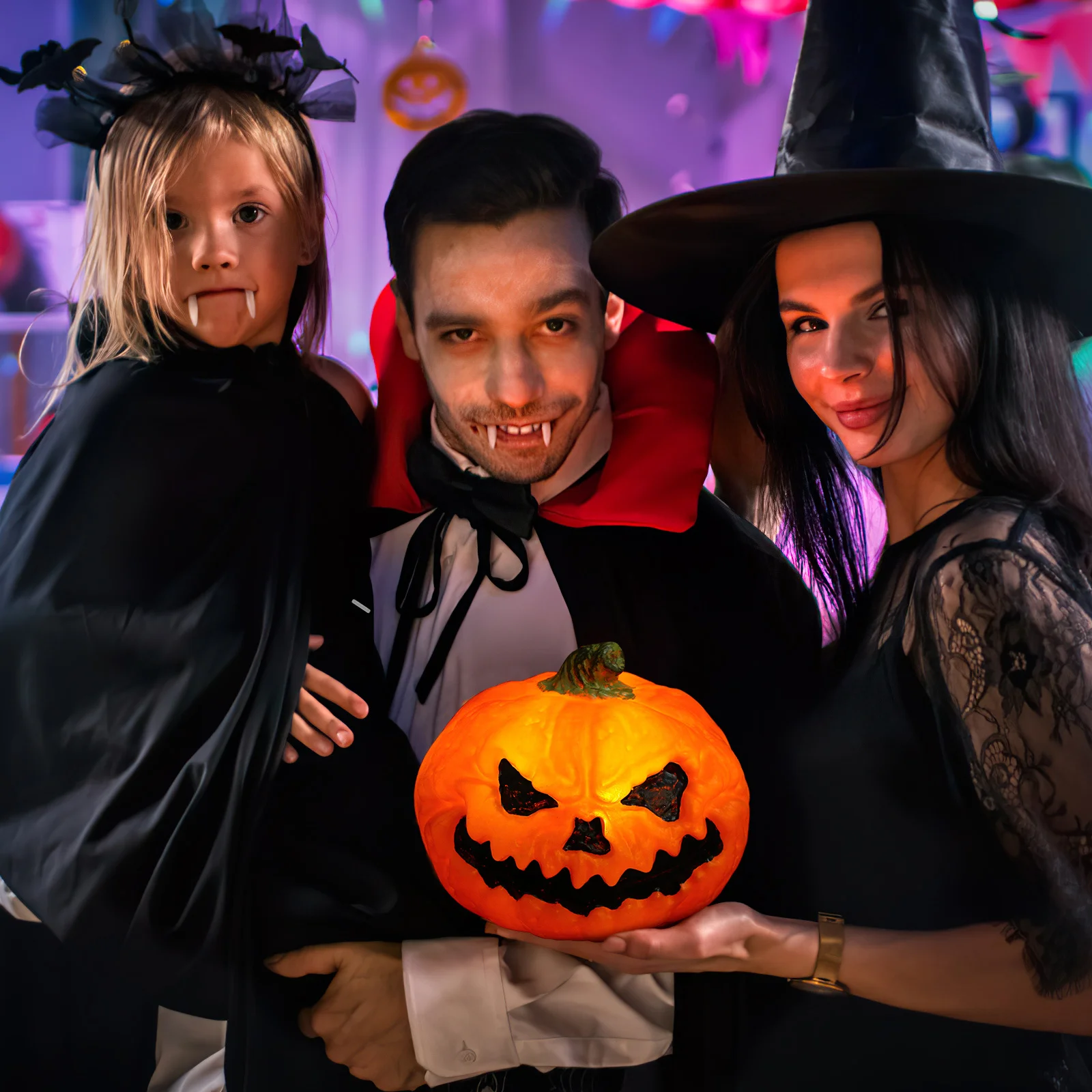 

KOMBIUDA LED Pumpkin Lantern Halloween Operated Light Up Outdoor Indoor Decor Velvet Orange Plastic