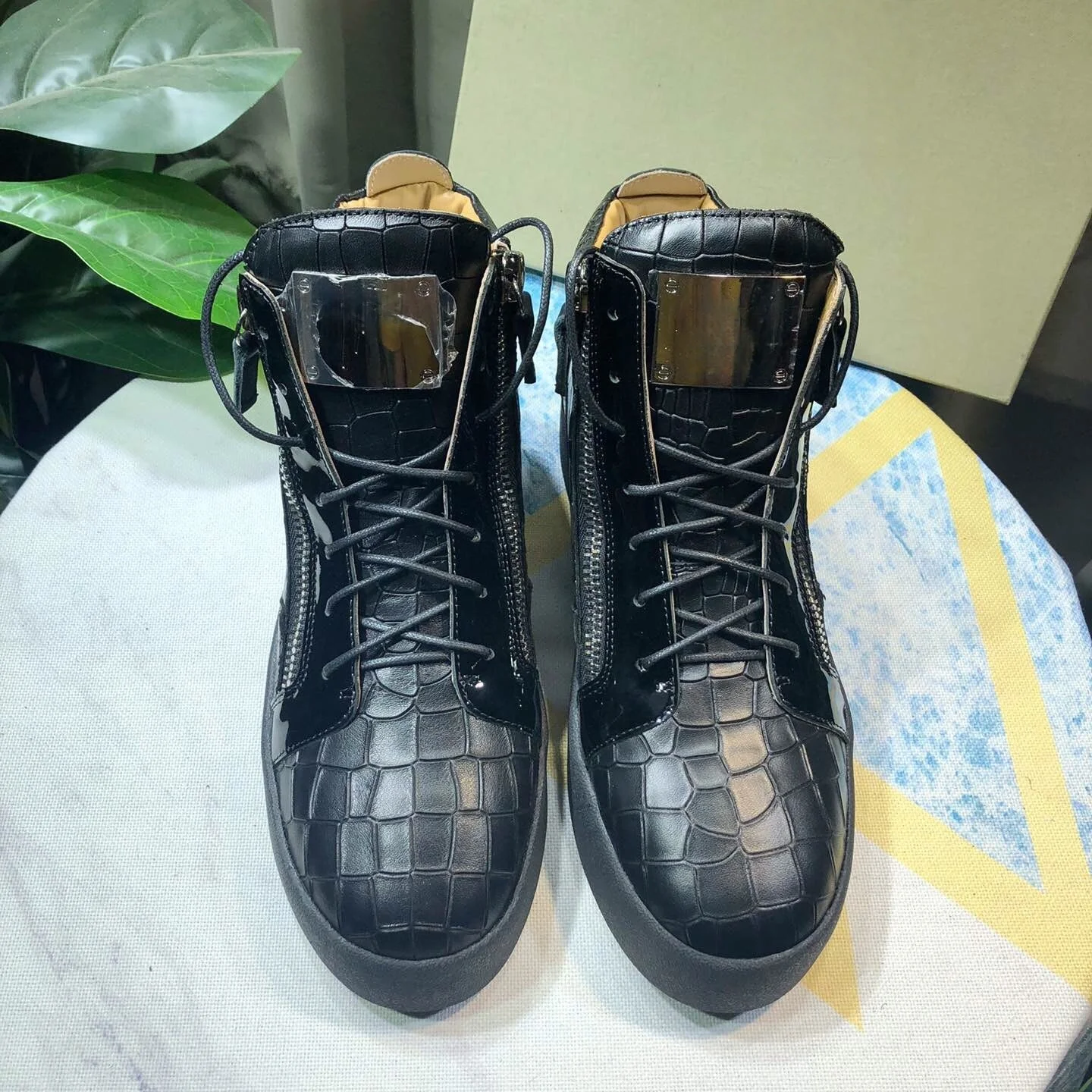 

Top Casual Sneakers for Men Brand Designer Women High-top Tennis shoes 35-48 Luxury Genuine Leather GZ Sports A696