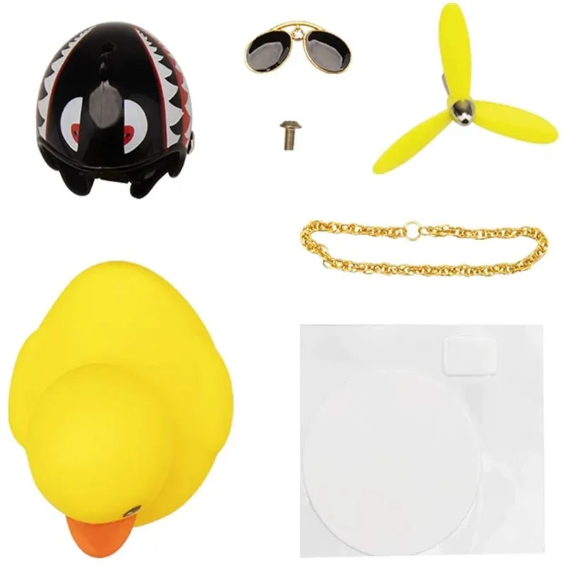 Helm Fahrrad gebrochen Wind gelb Mini Ente Autozubehör Innendekoration Bad Ente Puppe Motorrad Entlein Motocross Ducky