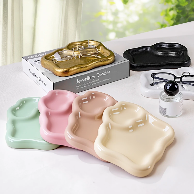 

Creative Luxury Ceramic Cloud Jewelry Tray Porch Key Storage Tray Snacks French Fries Tray Ornaments Ornaments Display Plate
