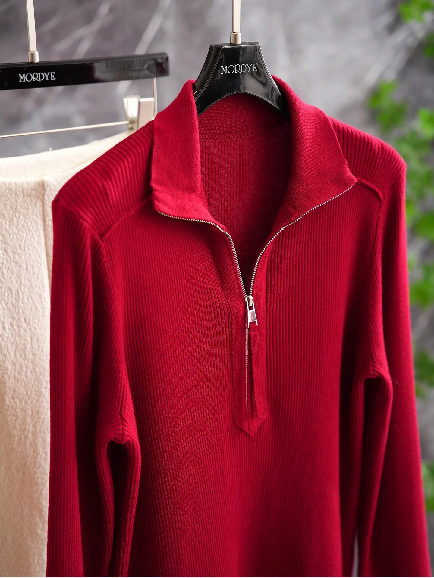 

Red to the Core ! Angle Godd ! Pull Zipper Red Wool Slim ort Knitted Sweater f Zipper Knitwear oulder Straight