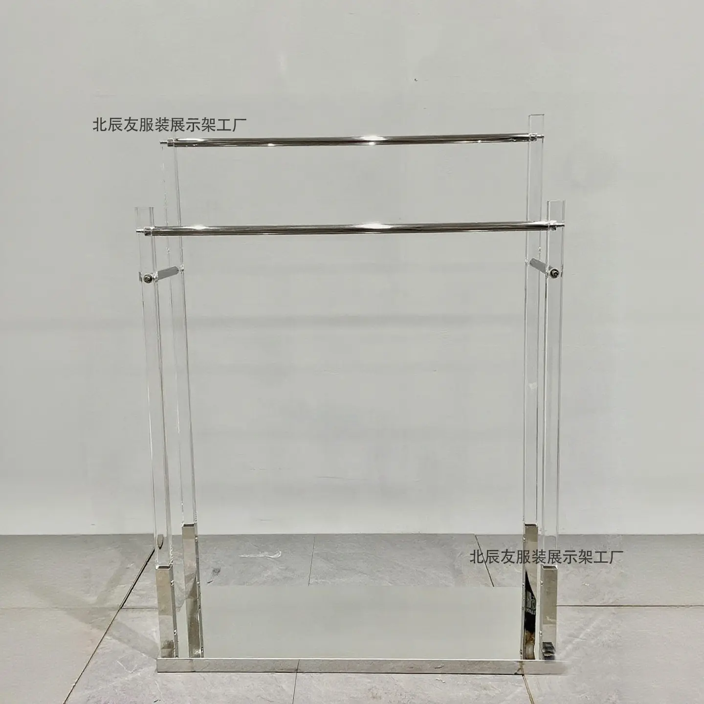 Clothing store display rack Acrylic display rack Stainless steel hanger Side  Parallel bar hanger Floor