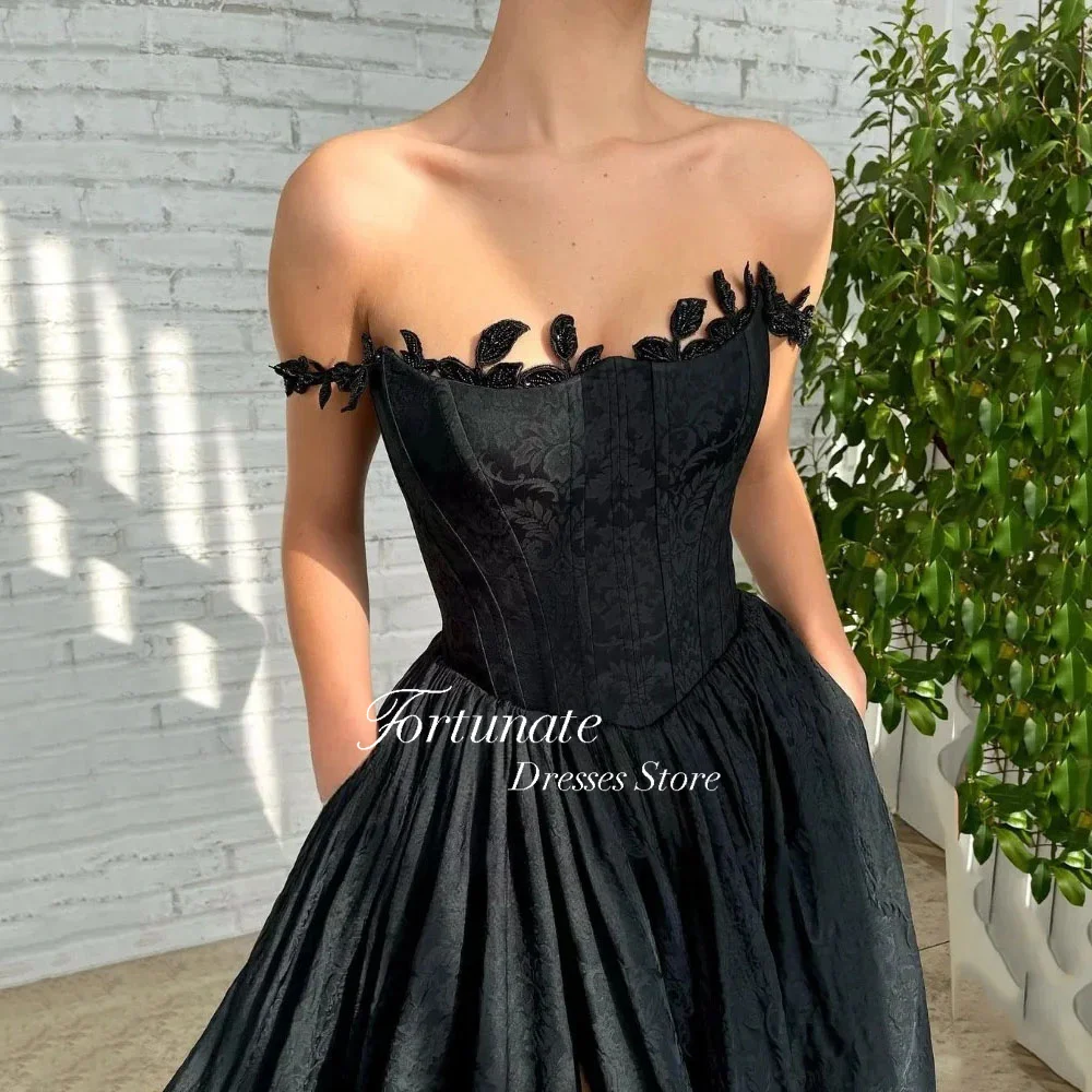 Customized Black Elegant Lace Appliques Off The Shoulder Evening Dress High Side Slit A-Line Boat Neck Spaghetti Strap Prom Gown