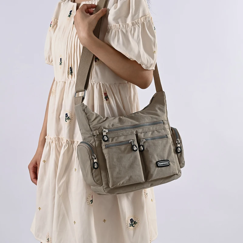 

Nylon Female Travel Handbag Women's Shoulder bag Ladies Messenger Bag light CrossBody Bag High-grade Wear-resistant fabric