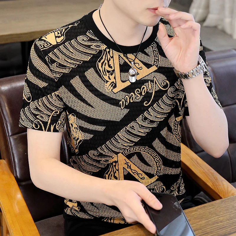 

2025 Summer New Ice Silk Short-sleeved T-shirt Men's Trendy Men's T-shirt Short-sleeved Fashionable Half-sleeved T-shirt Casual