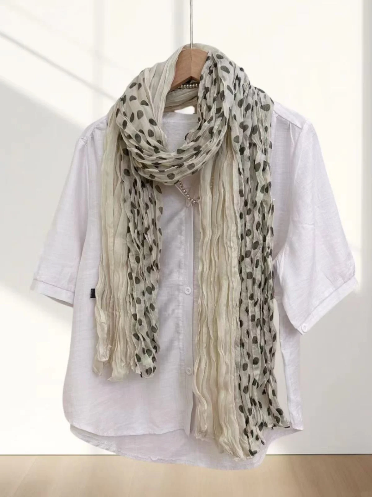 Nowy damski szal z bawełny i lnu w stylu vintage, długi, artystyczny, plisowany, cienki, na wiosnę i jesień, ciepły, chroniący przed wiatrem...