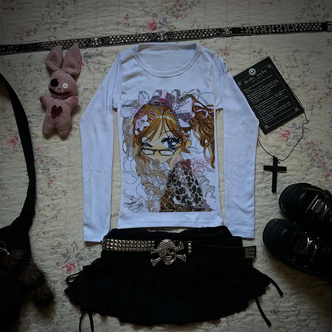 Harajuku Gyaru Damen Weißes Figurbetontes Langarm-T-Shirt mit Leoparden-Schleifen-Anime-Mädchen-Print Y2K Coquette Ästhetisches Casual-Top