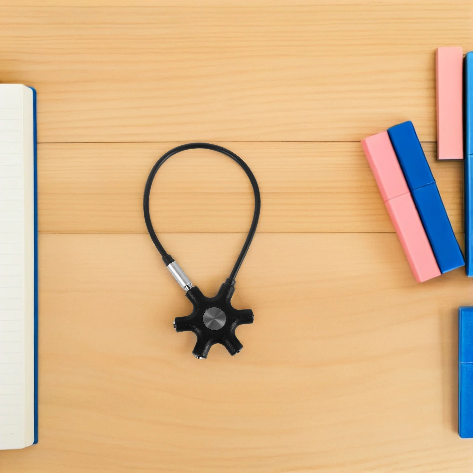 

-Way Multi Headphone Splitter For Smartphones Tablets Laptops Pc Home Office Party Use Headphone Splitter For