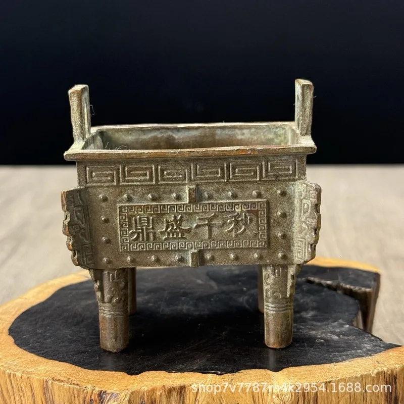 Brass alloy craftwork, the 