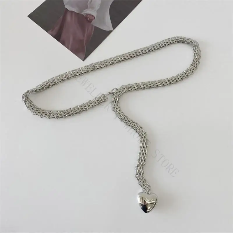 R7UF Waist Belt Chain Fashion Accessory Exaggerated Heart Pendant Designs for Party Goers and Trendsetters Daily Use