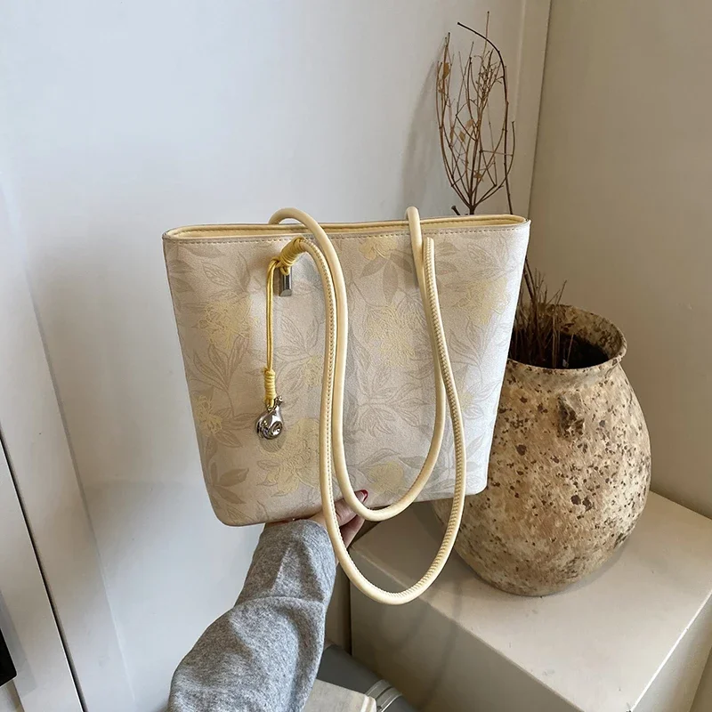 

Sewing Thread Zipper PU Flowers Shoulder Bags 2025 Hot Sale Bags for Women Large Capacity Casual Versatile Women's Handbags