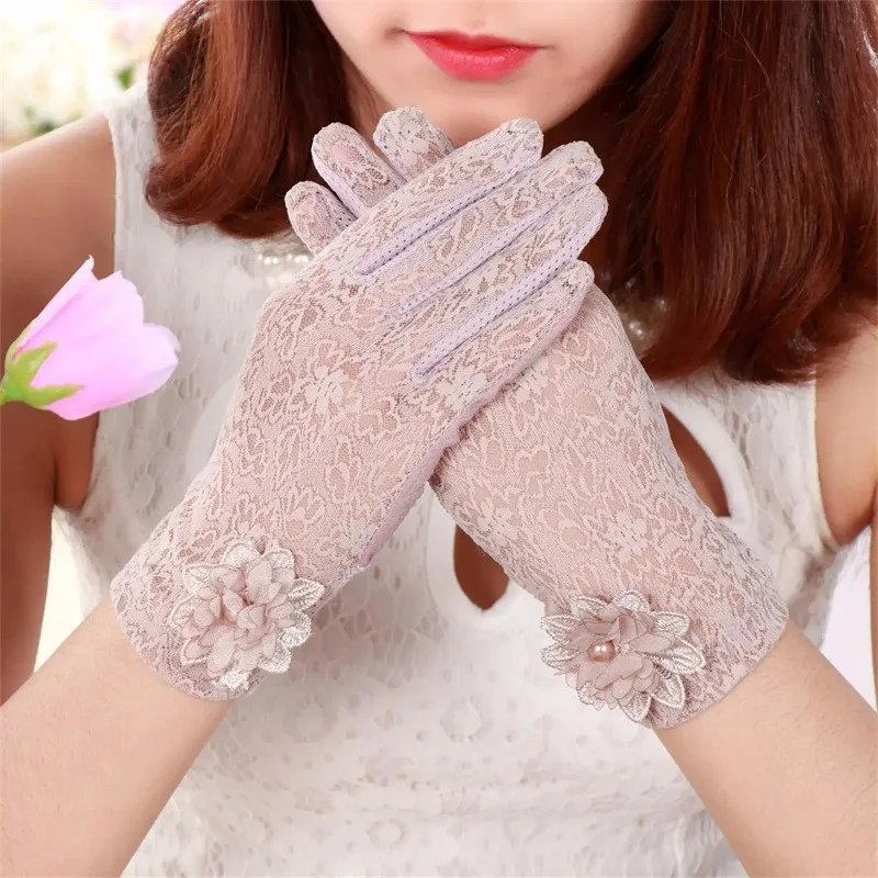 

Women's Lace Glovees Summer UV Resistant Ice Thin Driving And Cycling Touch Screen Anti Slip Short Sunscreen