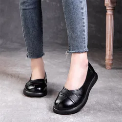 2024 woman classic Leisure moccasins solid black shoes women ballet flat genuine leather slip-on loafers large size 35-41  ﻿