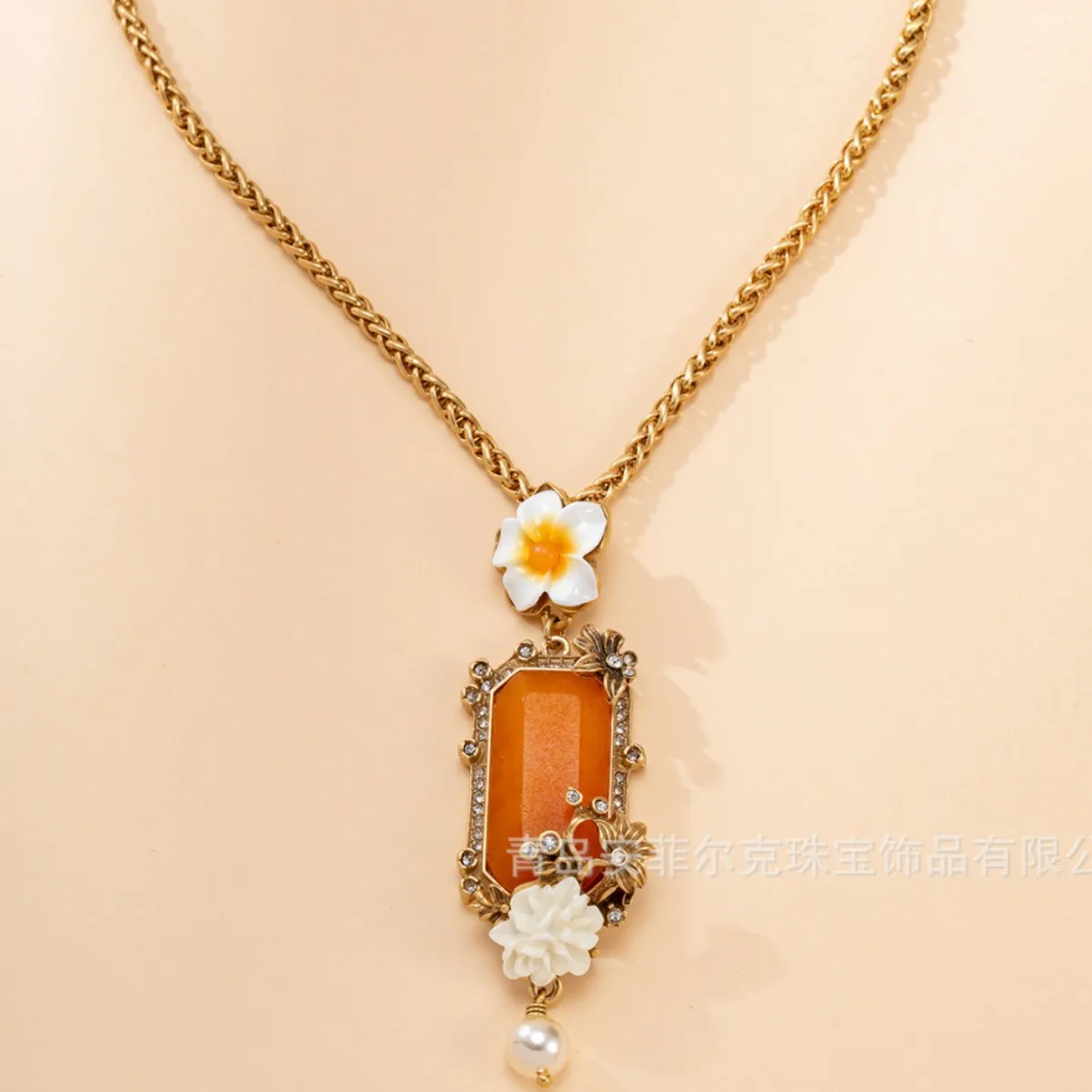 Retro palace style jewelry party gift enamel plumeria rectangular imitation beeswax pendant necklace earrings