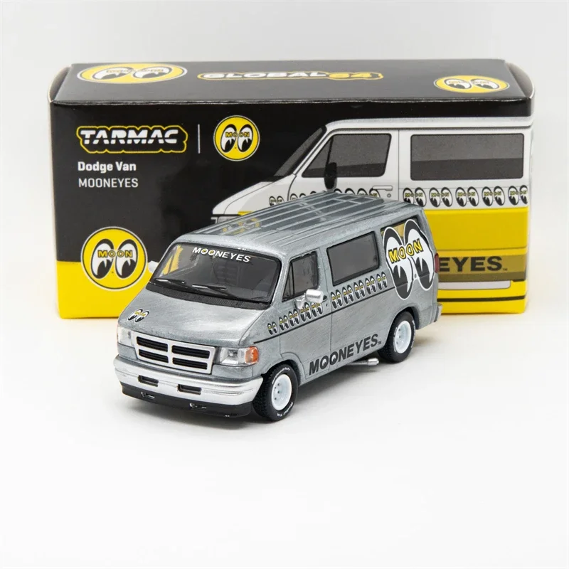 Chase Tarmac Works 1:64  Van Mooneyes