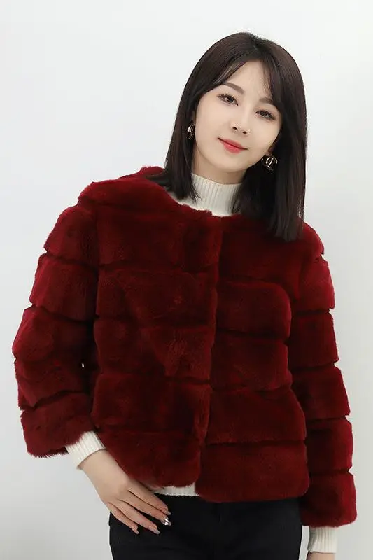 2025 chaqueta de mapache Natural auténtica, abrigos de moda para mujer, abrigo de piel auténtica con cuello redondo, Sudadera con capucha gruesa y cálida, nuevo estilo desmontable Wh104