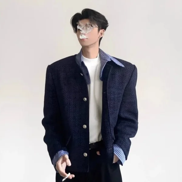High-intelligence, fashionable and noble jacket for men in autumn, high-end splicing fake two-piece striped shirt collar jacket