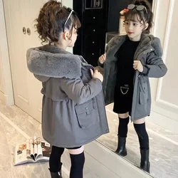 Girls Cotton Jacket Winter 2024 New Childrens Fashion Plush Thickened Style Overcomes Girls Cotton Jacket