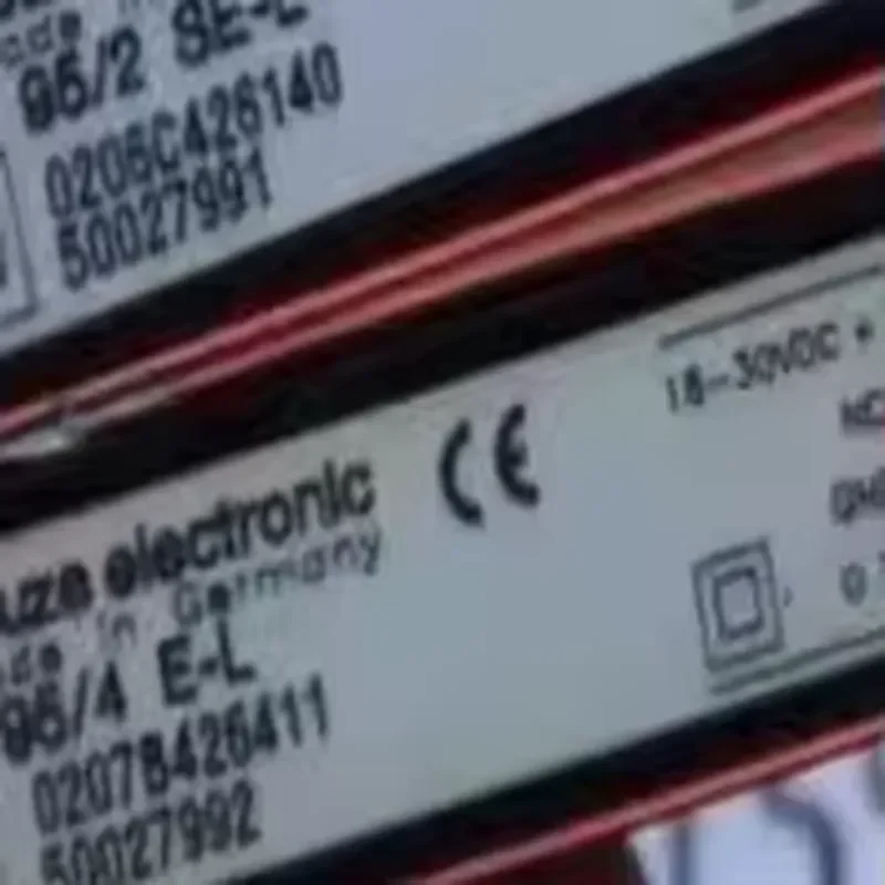 LENZE LSR 95/4 E-L PLC PAC Dedicated Controller for Industrial Control