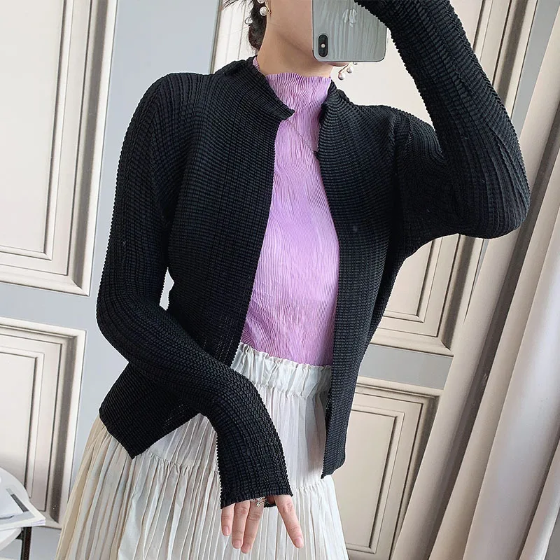 

Miyake Pleated 2026 Spring and Fall New Fashion Pleated Jacket Female Short Black Versatile Knitted Cardigan Tops Thin Outwear