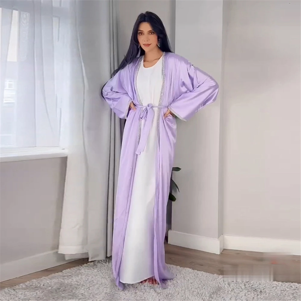 Imagem -03 - Kimono Ramadan para Mulheres Abaya Dubai Cetim Macio Sólido Hot Fix Fita de Strass Robe de Cardigã Cintado Corban Eid al Adha Novo Hot Fix 2023