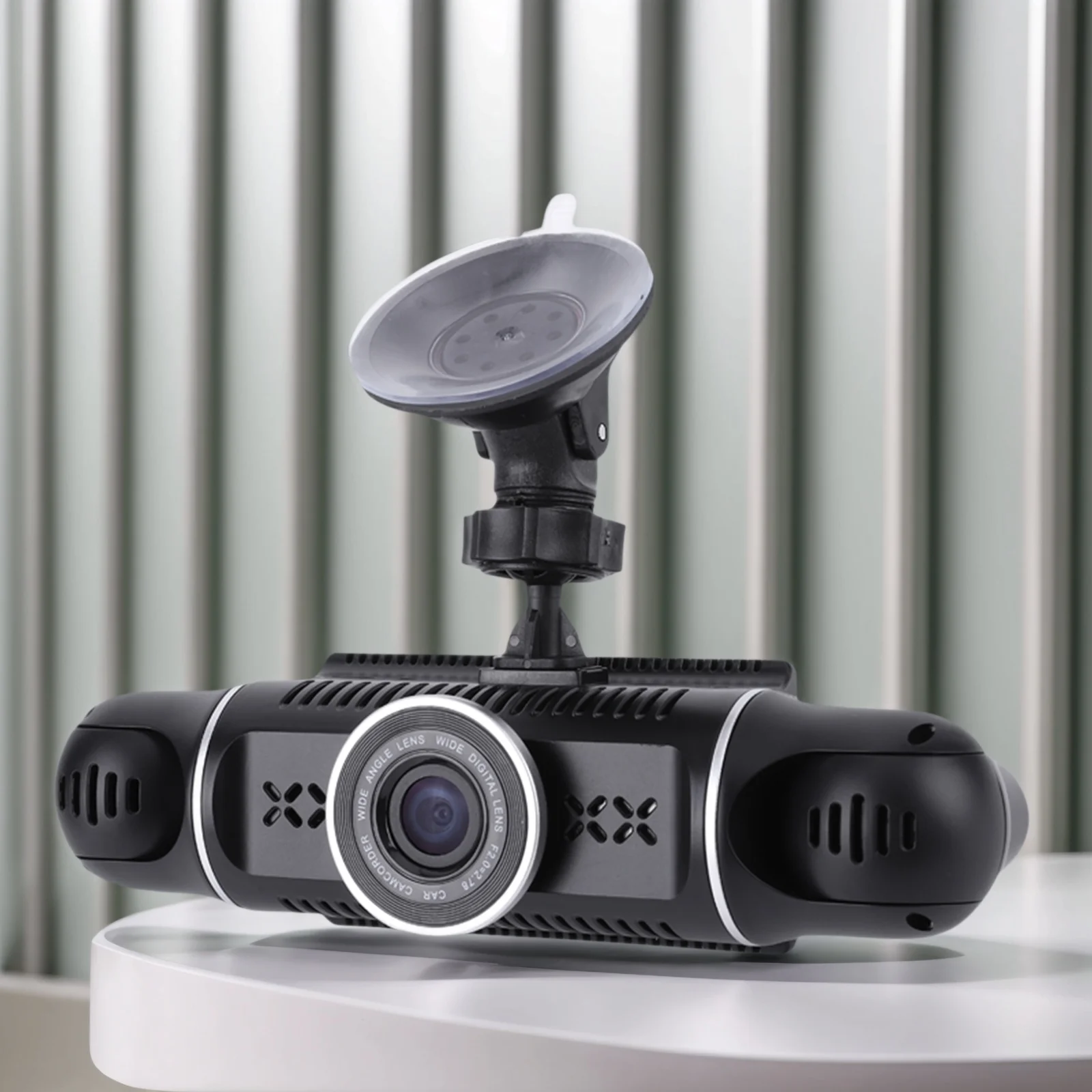 

4-канальный автомобильный видеорегистратор 1080P с записью спереди, сзади и внутри салона, ночным видением и круглосуточным мониторингом парковки