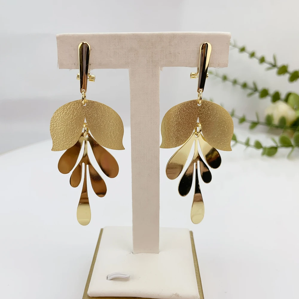 Yuminglai Fashion Luxury Dubai Jewelry Accessories Superior Quality Goldplated Earrings for Women FHK24401