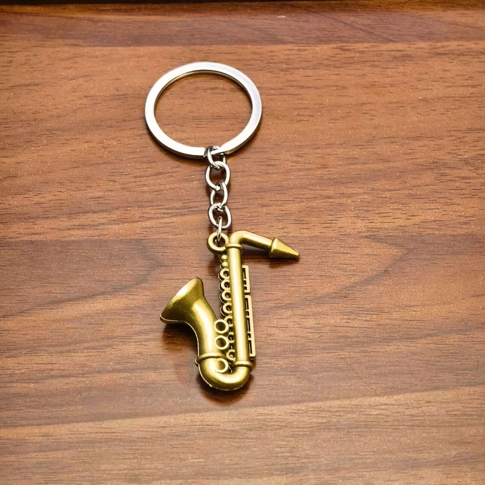 Retro Mini Saxophone Car Keychain Metal  Musical Instrument Keychain Bag Pendant Keyring  Charm Music Lovers Festival Gift view 4