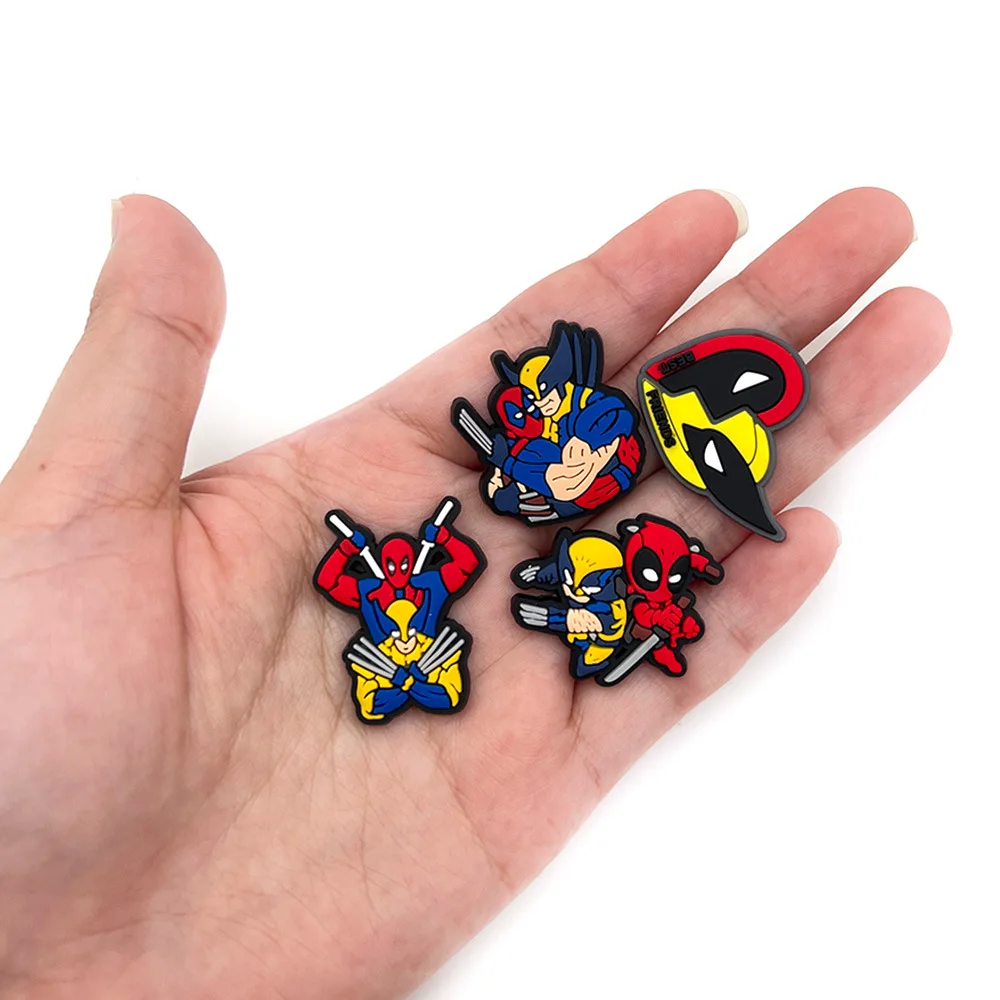19 Stück Deadpool und Vielfraß Serie Schuh Charms für Clogs Bubble Slides Sandalen Zubehör Schuh dekorationen Schnalle für Kinder