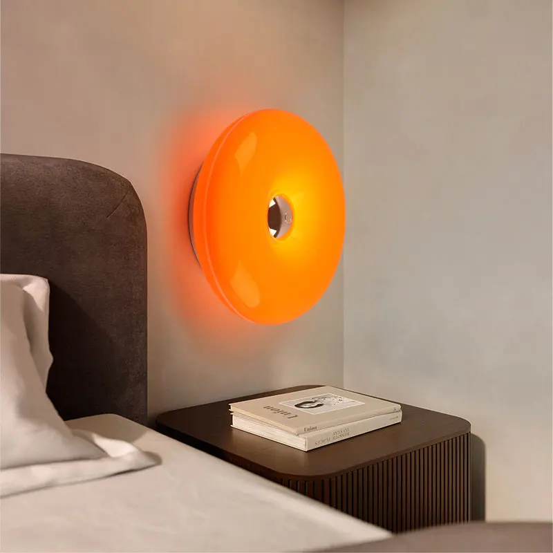 

Artistic Decorative Plastic Donut Wall Lamp with USB Charging and Touch Control Switch, Modern Led Desk Lamp, Dual-Purpose, Ambient Lighting, Suitable for Office, Bedroom, Etc.
