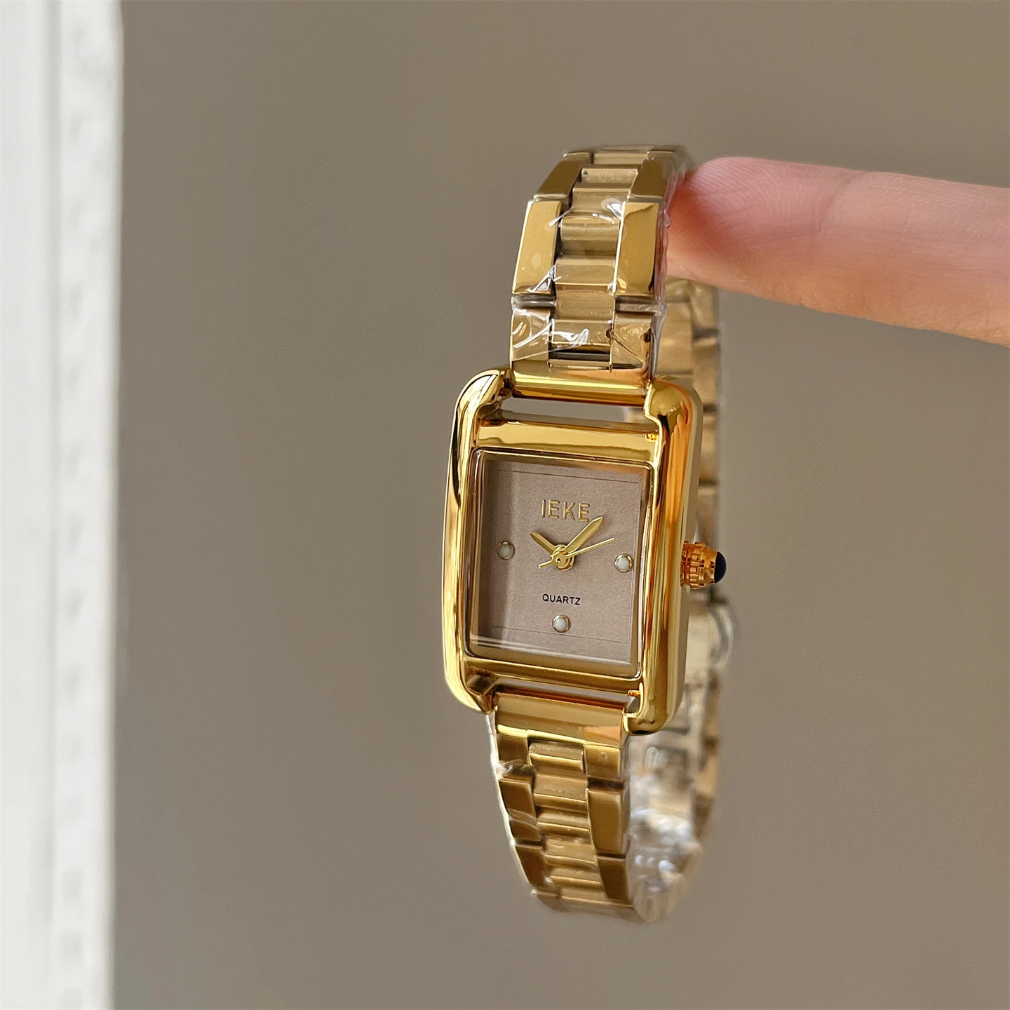 High-Value Square-Shaped Steel Watch For Women, Fashionable, Trendy, Versatile, Exquisite And Luxurious Women'S Wristwatch.
