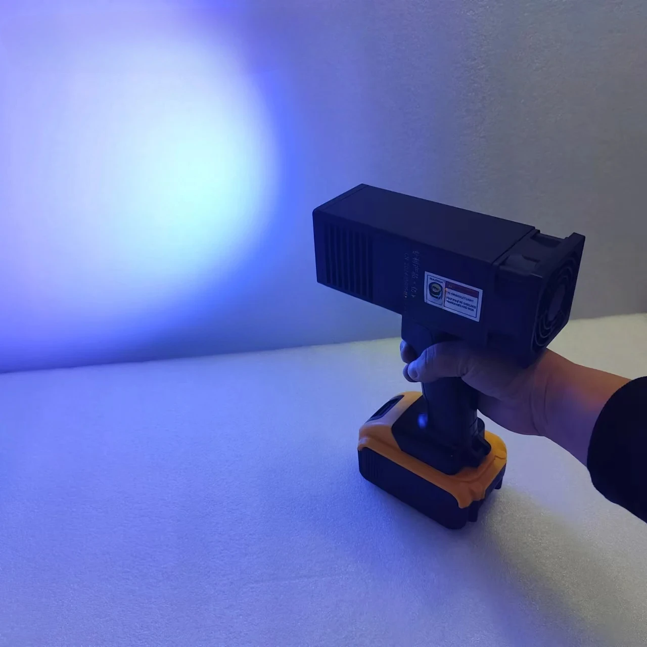 Portable Recharged Uv Lamp Automotive Sheet Metal Wireless Curing Lamp Paint Spraying Car Paint Flaw Detection LEDUV Curing Lamp