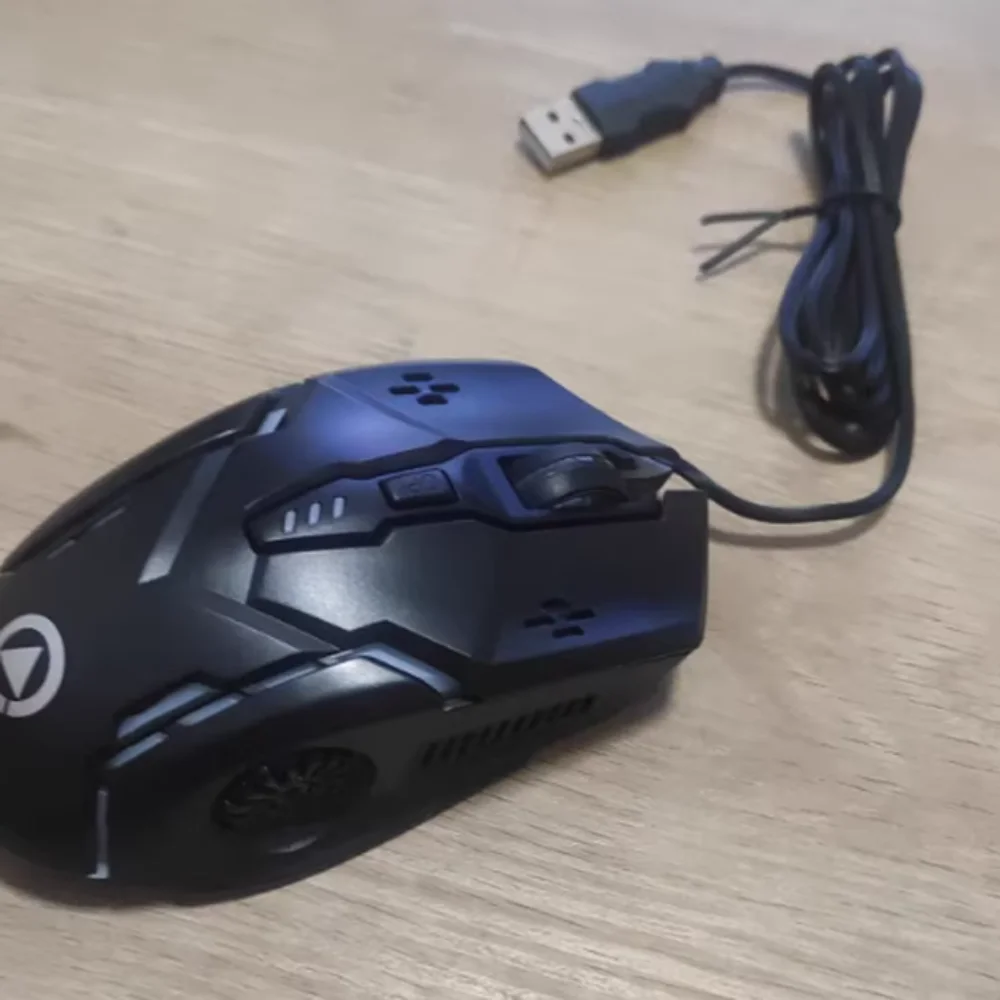 Vloeiende kleurrijke lichte bedrade muis Verlichte ergonomie USB-muis Mechanische stille computermuizen PC-laptop