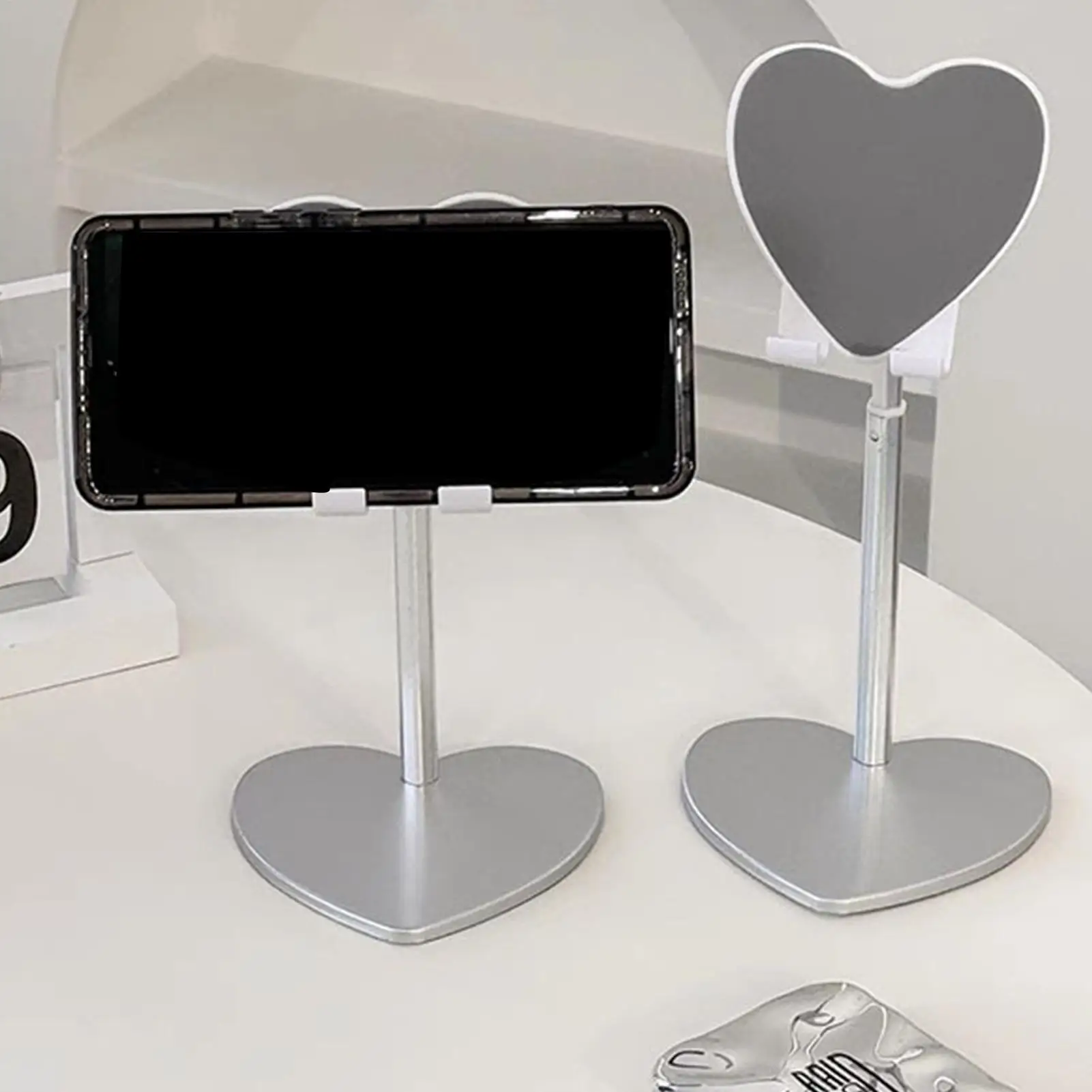 Cellphone Tripod Mount Adjustable Heart Shaped Cell Phone Stand For Desk Retractable Tablet Mount For Desk Phone Tablet Bracket
