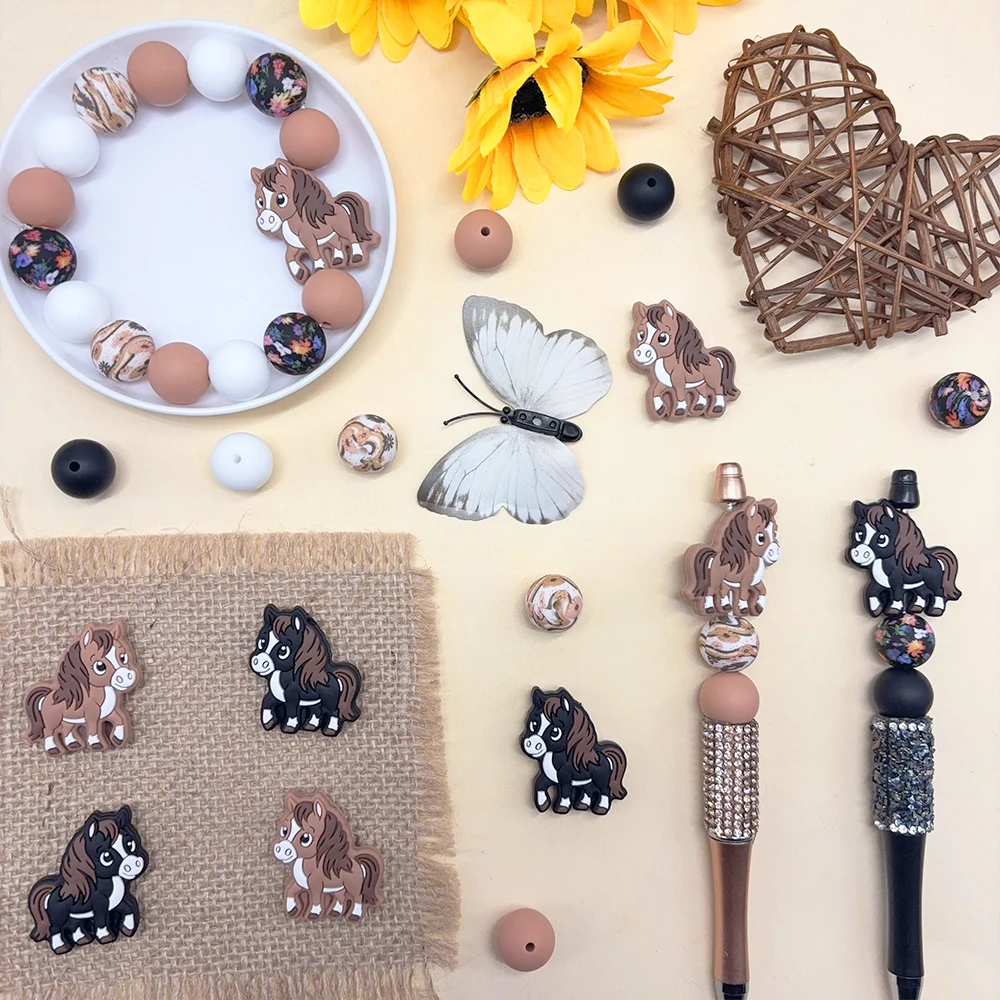 25/32/44PCS Animal Horse Made Silicone Bead Set, perfect for DIY handmade crafts such as keychains, necklaces, bracelets, etc