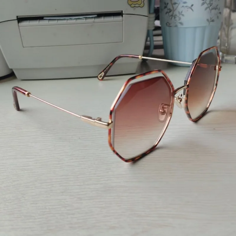 Metal frame hexagonal gradient pink glasses UV resistant polygonal women's fashion sunglasses