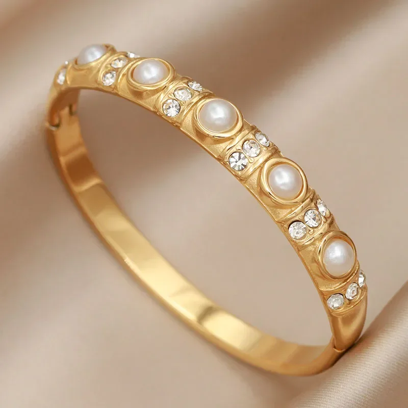 Stainless Steel Metal Flower Pearl Bangles&bracelets for Women Fashion Brand Jewelry Elegant Shell Letter V Bangles Accessories view 6